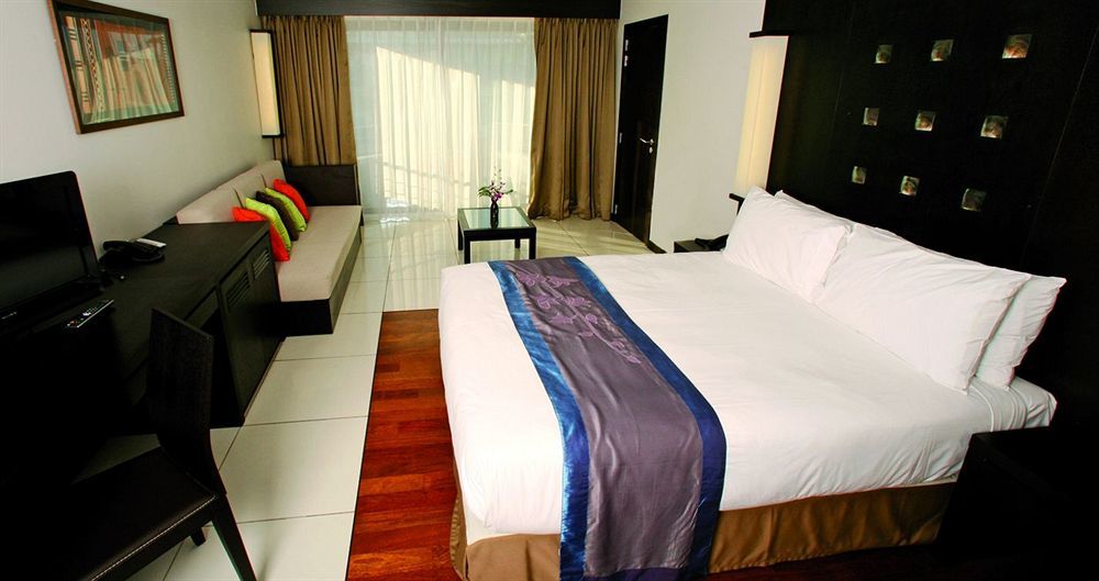 Hotel Tahiti Nui Папеете Екстериор снимка